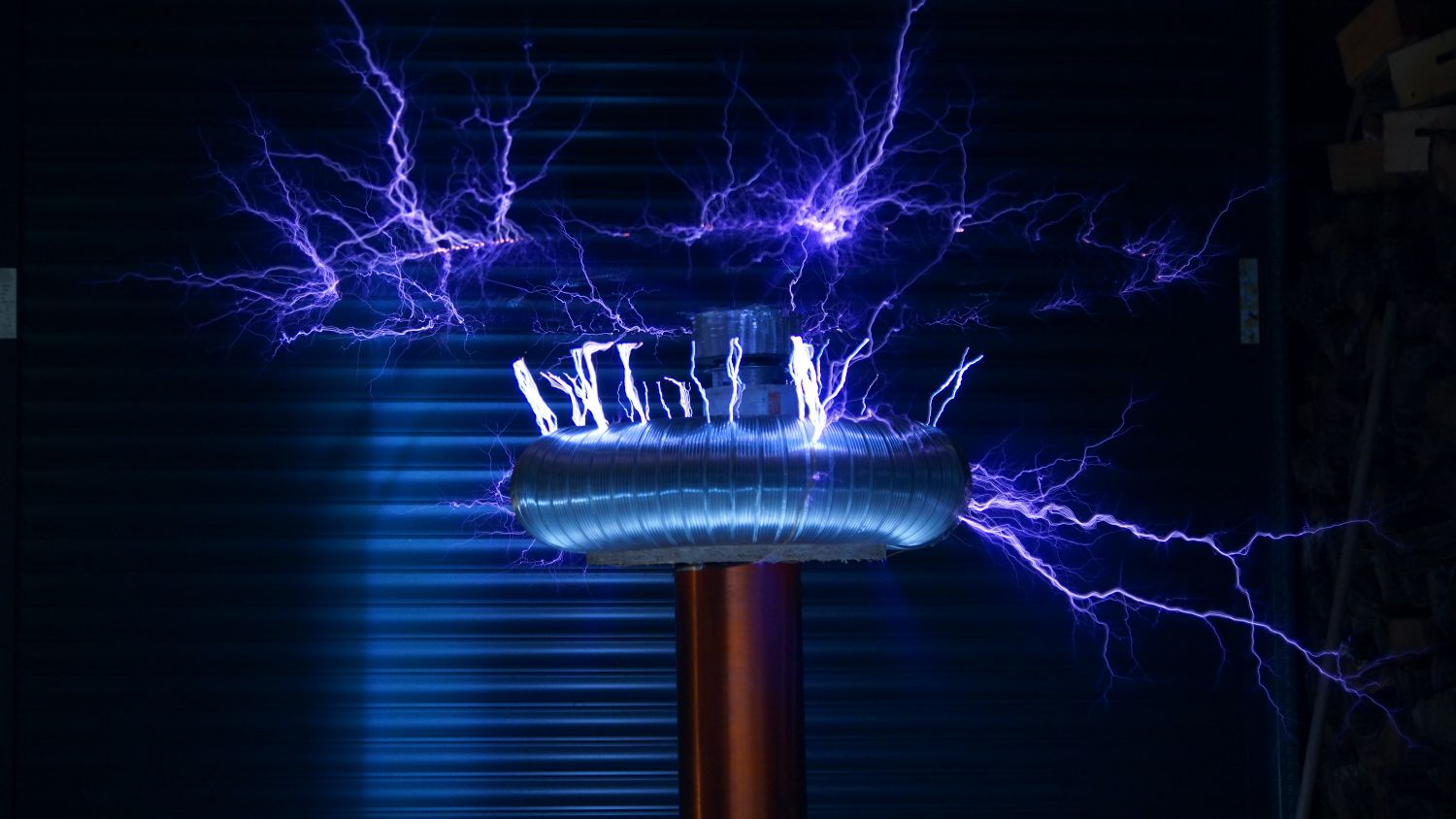 Arcs électriques d'une expérience de physique